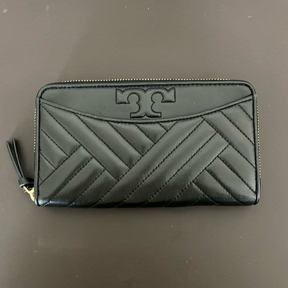 Tory Burch Alexa Zip Continental Wallet in Black - Picture 1 of 6